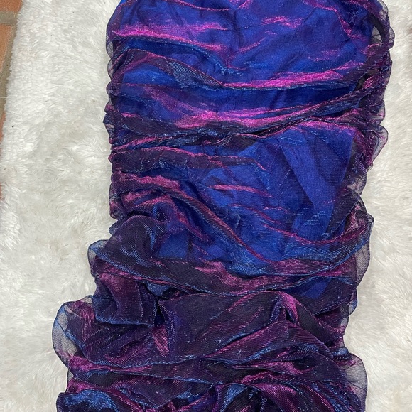 Body-fitting suit. Size M - Picture 2 of 2